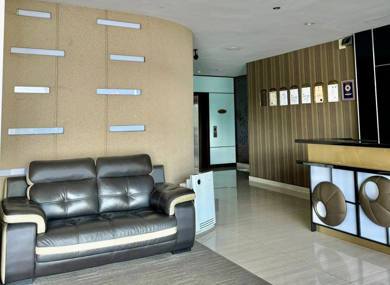 Chariton Hotel Nusa Bestari Johor Bahru Dış mekan fotoğraf