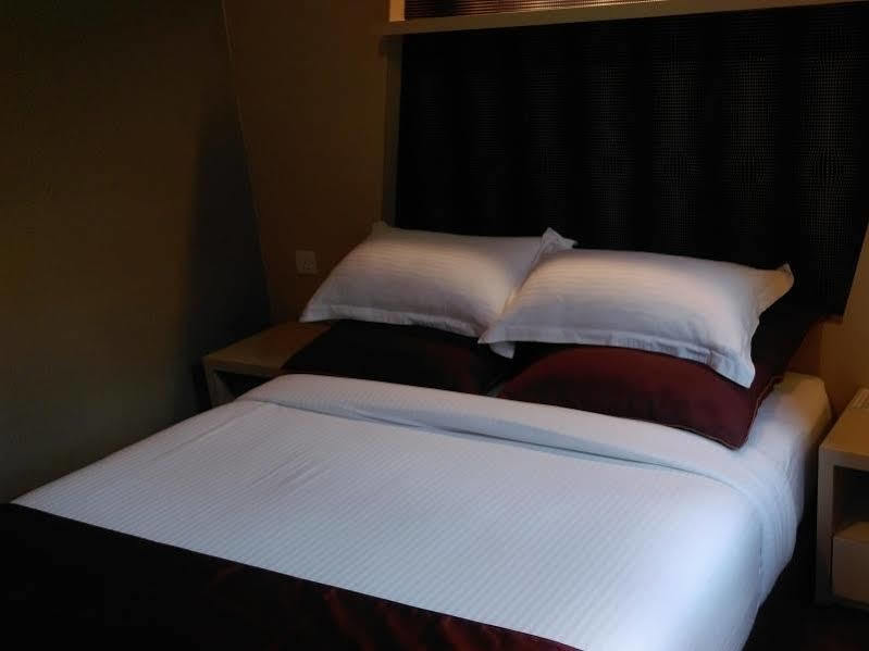 Chariton Hotel Nusa Bestari Johor Bahru Dış mekan fotoğraf